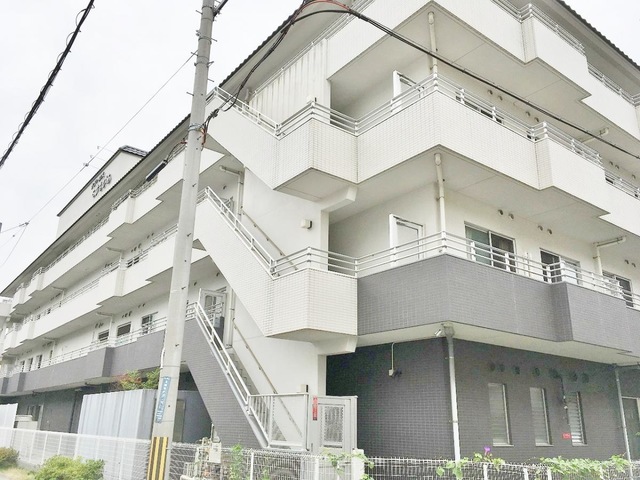 こすもぴあ 施設外観