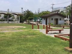 間栗公園