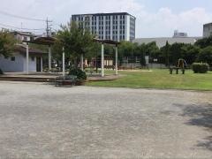 間栗公園