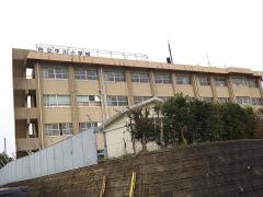 平川小学校