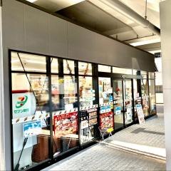 セブンイレブン　ハートインＪＲ梅小路京都西駅前店