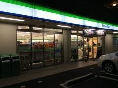 ファミリーマート　鹿骨前沼橋店