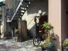 立ち呑み処おか田