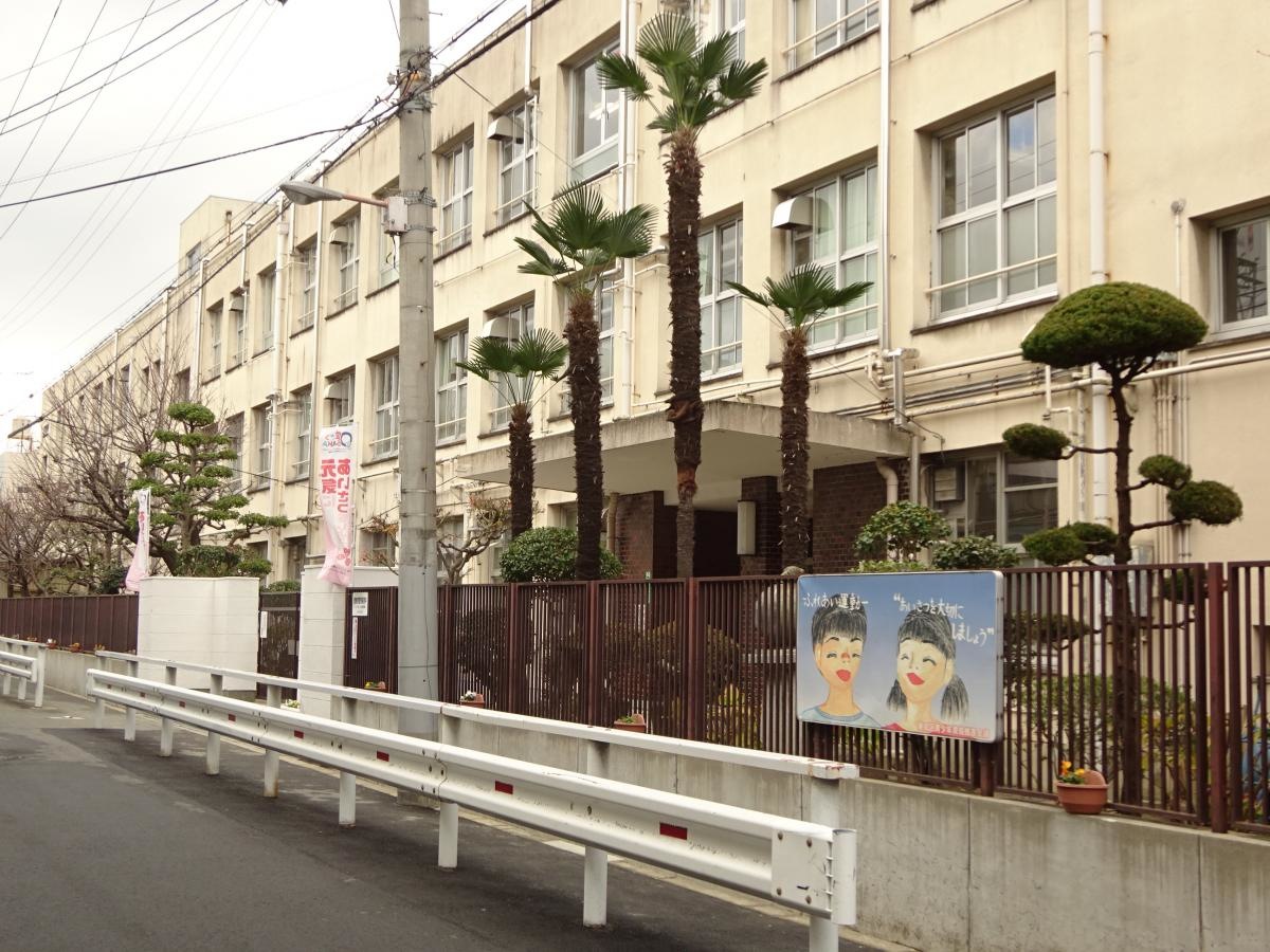 東陽中学校