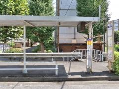 「本町住宅」バス停留所