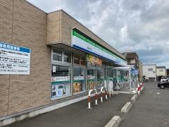 ファミリーマート　黒石西ケ丘店