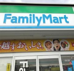 ファミリーマート　鴨川和泉店