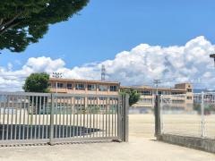 大里小学校
