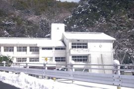 河辺小学校