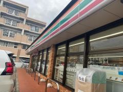 セブンイレブン 小倉神岳2丁目店