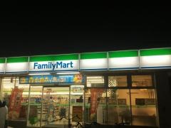 ファミリーマート　東久留米柳窪店
