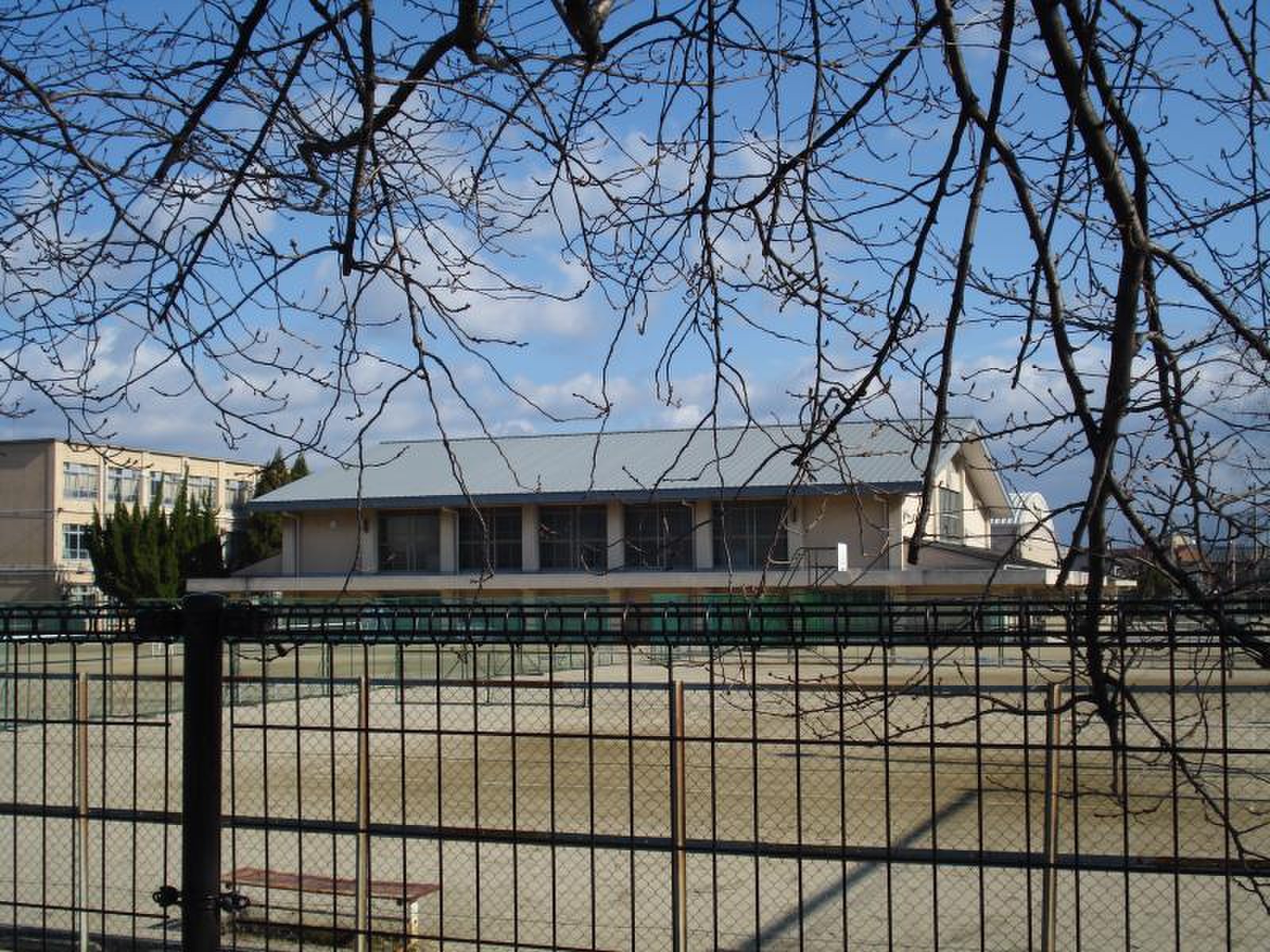 京都 市立 桂 中学校