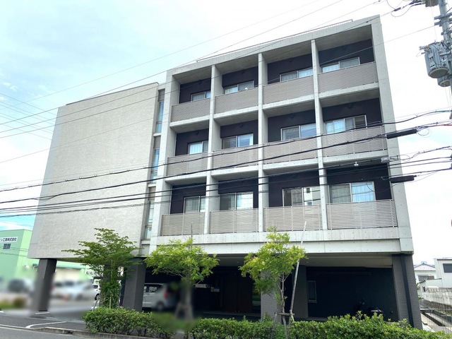 栄公苑 施設外観