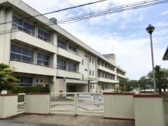 斑鳩西小学校