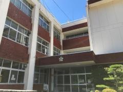 上林小学校