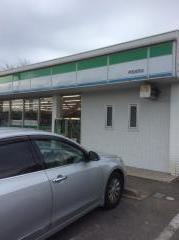 ファミリーマート　伊奈高岡店