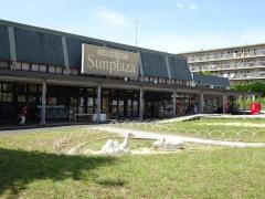 サンプラザ三原台店