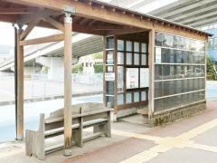 「美術館通」バス停留所