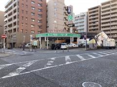 トヨタレンタリース横浜センター北駅前店