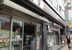 セブンイレブン　中央区福岡大濠公園駅前店