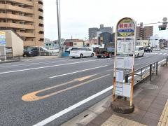 「鶴見川」バス停留所