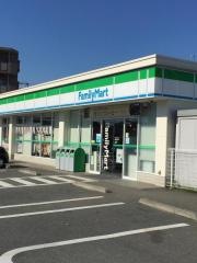 ファミリーマート　辻堂新町三丁目店