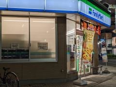 ファミリーマート　名古屋新栄二丁目店
