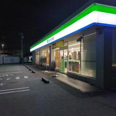 ファミリーマート　幸田六栗店