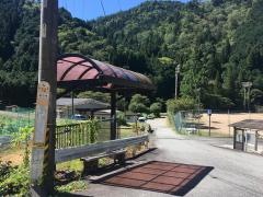 「和佐グランド前」バス停留所