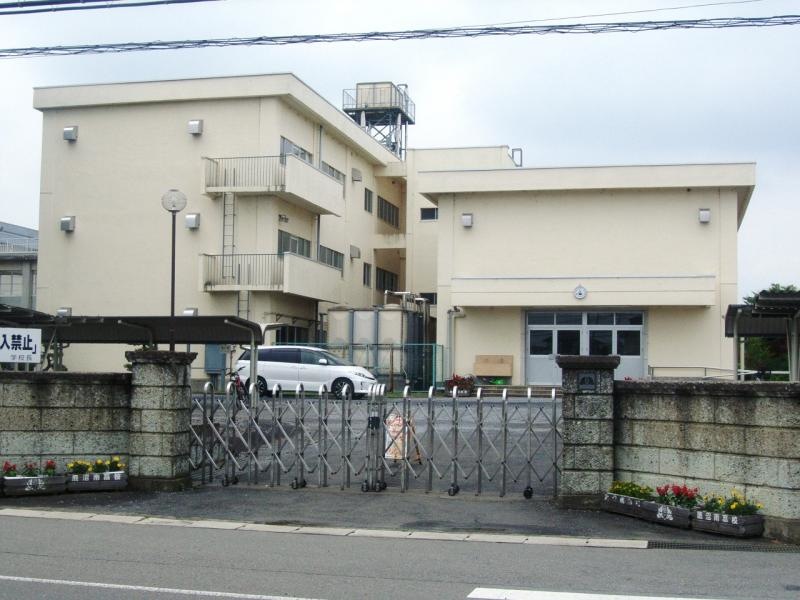 学校の外観