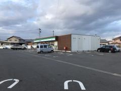 ファミリーマート　亀山能褒野店