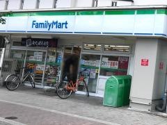 ファミリーマート　百万遍店