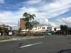 「金剛駅前(西側)」バス停留所
