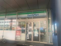 ファミリーマート　長崎出島店