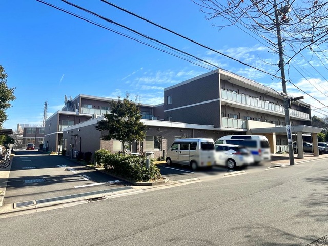 ニチイホームさいたま新都心 建物全景