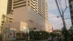 イオン　布施駅前店