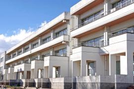 芝根小学校