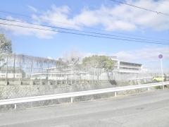 府中町立府中中学校