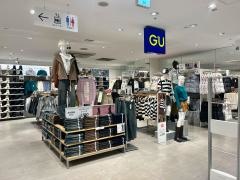 ジーユー京都アバンティ店