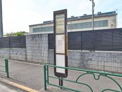 「栗原新田」バス停留所