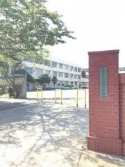 三崎小学校
