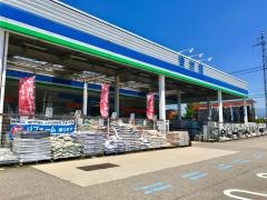 コメリハード＆グリーン　上市店