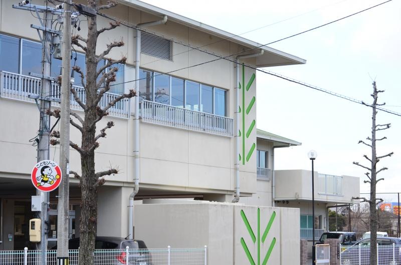 二本木保育園の正門付近