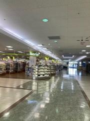 Ｓｅｒｉａ　ルミネス店