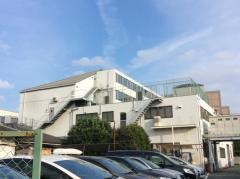 ワイエイシイホールディングス株式会社