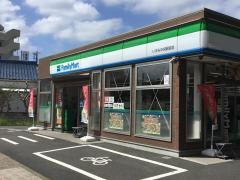 ファミリーマート　いずみ中央駅前店