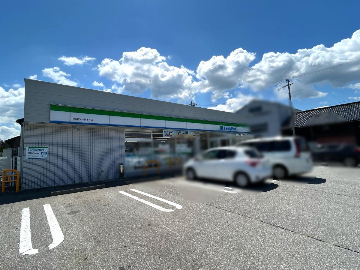 ファミリーマート魚津シーサイド店