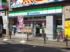 ファミリーマート　上新庄駅南店