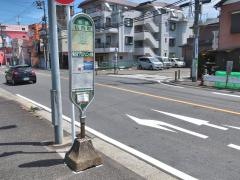「仏向町」バス停留所