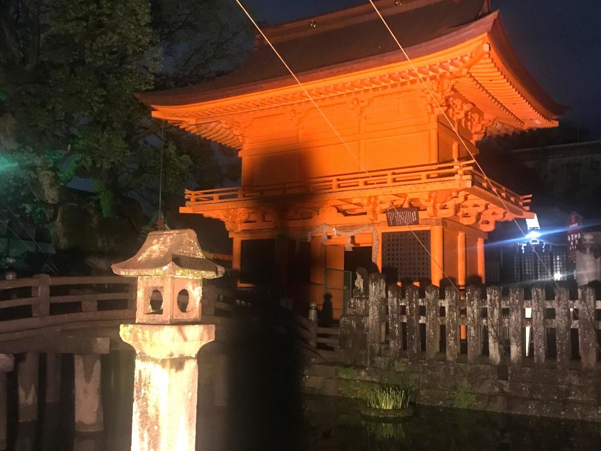 与賀神社です。